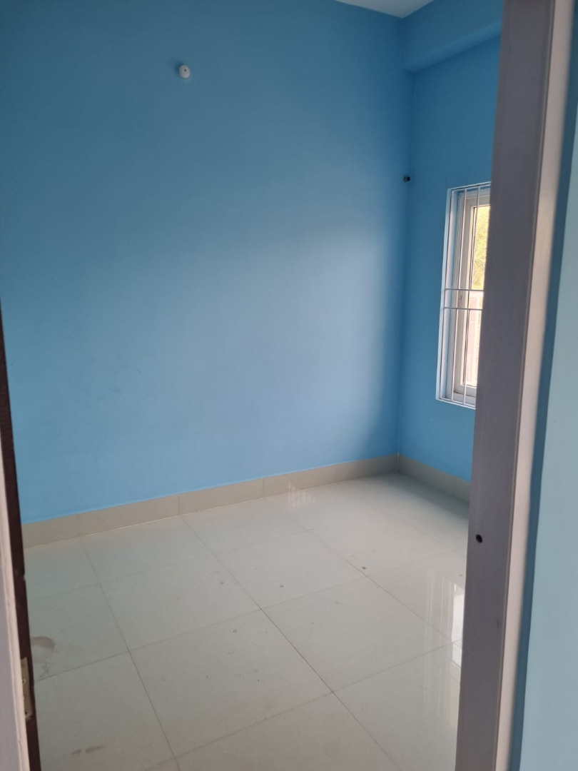 Unfurnished 3bhk in Fakharuddin Ali Ahmed Road, Barbari Village, Guwahati, Assam, India for Rent